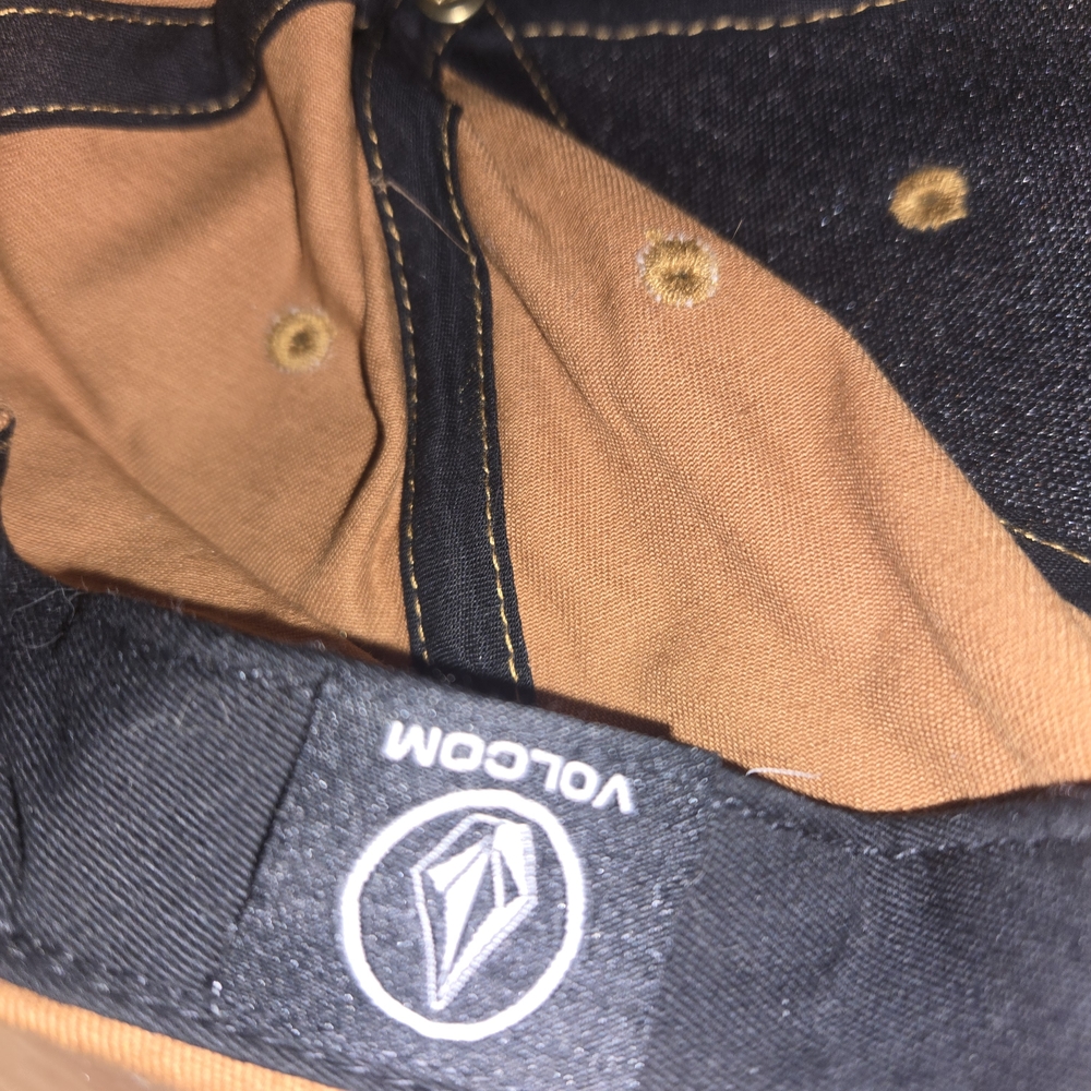 Volcom Tan Snapback Hat - image 4